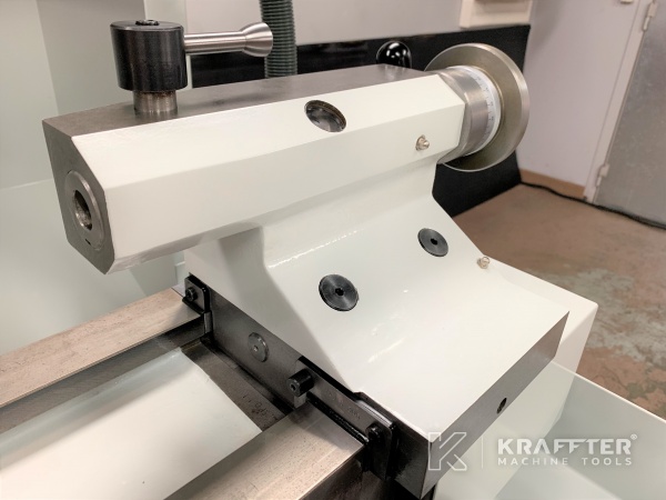 Obdelovalni stroji za kovino slovenija za prodajo SCHAUBLIN 225 TM-CNC 20689-943 2 osi pri KRAFFTER