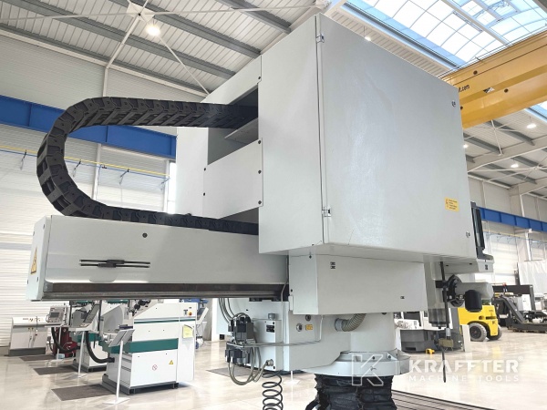 CNC vrtalni stroj DONAU Danumeric 440 20690-026 , KRAFFTER prodajalec rabljenih obdelovalnih strojev