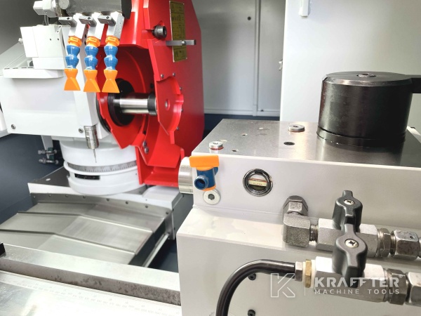 Nakup in prodaja CNC cilindrični brusilni stroj STUDER Favorit CNC 20690-016 po vsem svetu